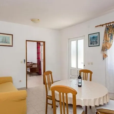 Apartment Dinga Potomje